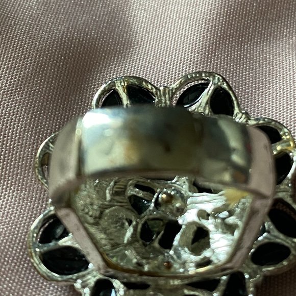 Costume Rings - Picture 2 of 6